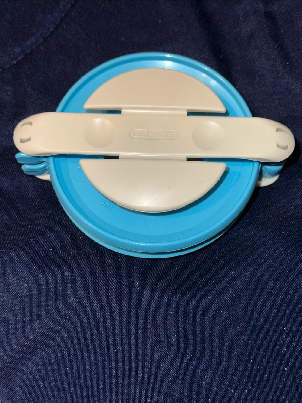 Clover Large Pom-Pom Maker Set (Model #3126)